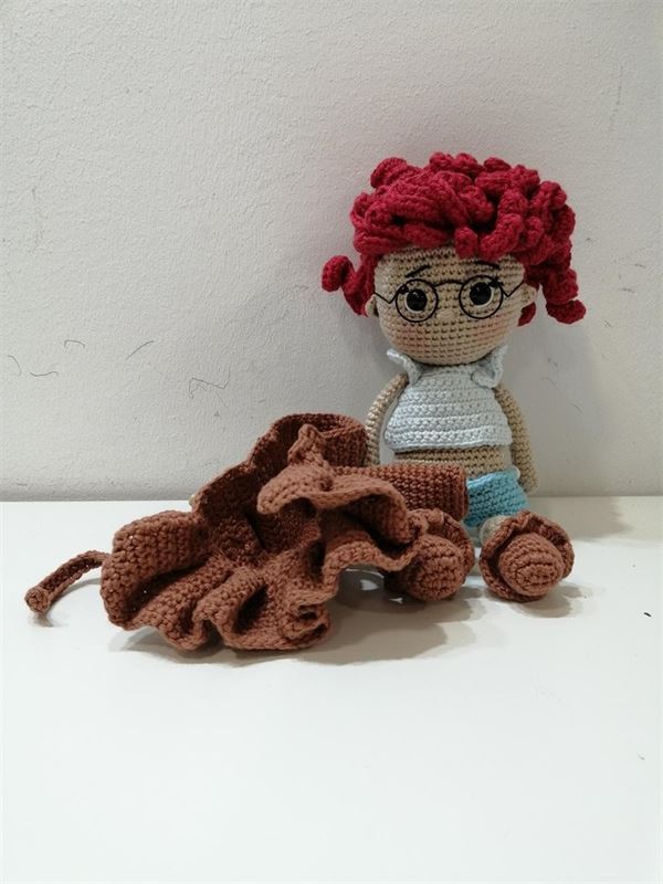 Amigurumi Antonio el estudiante - Imagen 2